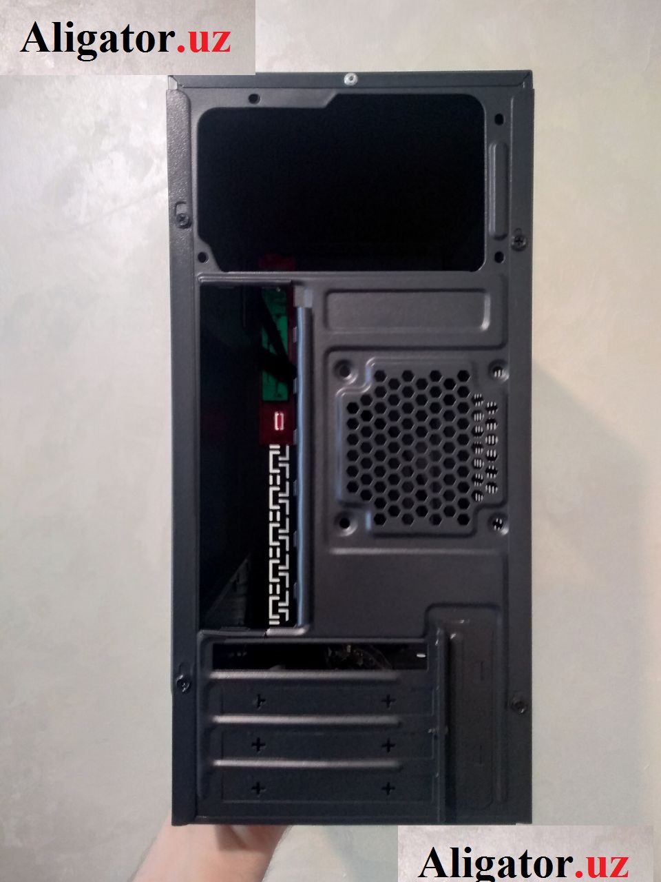 Kompyuter keysi ZT TECH R10 rasmi 